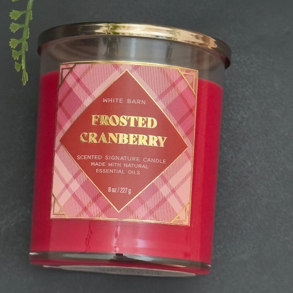 BBW Frosted Cranberry White Barn Bath & Body Works Single Wick Candle - Picture 5 of 10